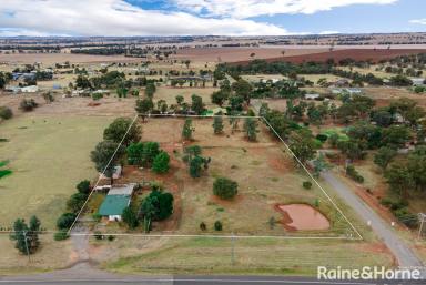 Farm Sold - NSW - Coolamon - 2701 - A Complete 5 Acre Package  (Image 2)