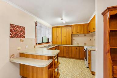 Farm Sold - VIC - Huntly - 3551 - BRICK HOME ON SPACIOUS ALLOTMENT  (Image 2)