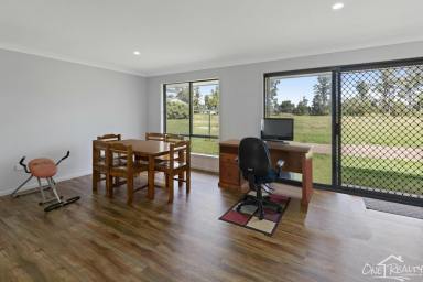 Farm Sold - QLD - Yengarie - 4650 - COUNTRY LIVING MINUTES FROM TOWN!  (Image 2)