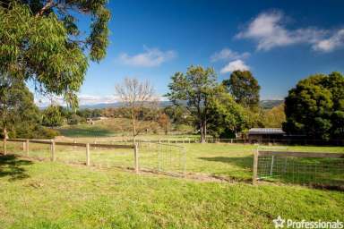 Farm Sold - VIC - Woori Yallock - 3139 - LIFESTYLE OF DREAMS  (Image 2)