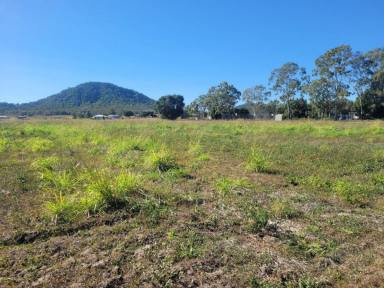 Farm For Sale - QLD - Helens Hill - 4850 - 4.386 (OVER 10.8 ACRE) RURAL BLOCK BETWEEN INGHAM & TOWNSVILLE !  (Image 2)