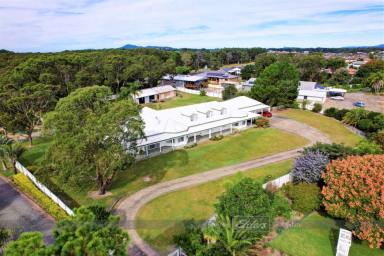 Farm Sold - NSW - Tuncurry - 2428 - PLACE YOURSELF AT THE FABULOUS FLEETING PLACE!  (Image 2)