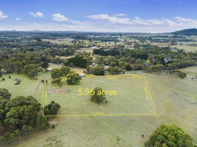 Farm For Sale - VIC - Warrenheip - 3352 - 2.413HA (5.96 Acres) Dress Circle Location To Build Your Future  (Image 2)