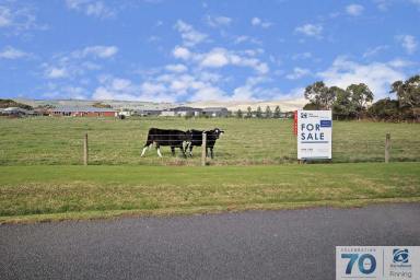 Farm For Sale - VIC - Bass - 3991 - IT"S ALL TO GOOD!!!!  (Image 2)