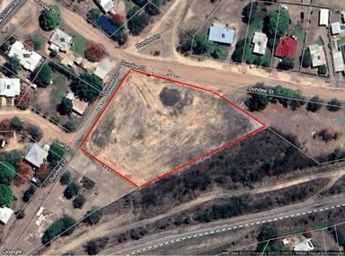 4 Dundee Street, Charters Towers QLD 4820
