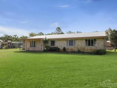 Farm Sold - QLD - Oakhurst - 4650 - Lowset Brick home in Oakhurst!!!  (Image 2)