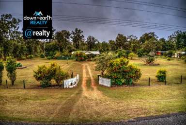 Farm Sold - QLD - Millstream - 4888 - Awesome home and shed on a beauty of a block...  (Image 2)