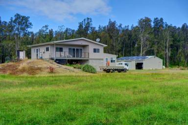 Farm Sold - NSW - Tuncurry - 2428 - Waterfront Holidays  (Image 2)