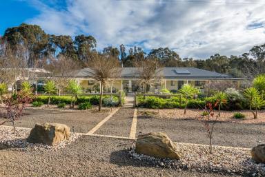 Farm Sold - VIC - Maiden Gully - 3551 - ULTIMATE LIFESTYLE PROPERTY  (Image 2)