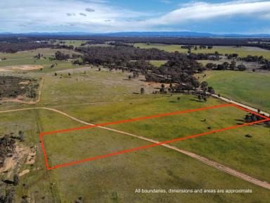Farm For Sale - VIC - Alma - 3465 - Boutique Subdivision! Serviced Allotment Approx 4.5 Acres! Planning Permit Tick Crossover Tick Power Tick Water Tick (Bank Friendly)  (Image 2)