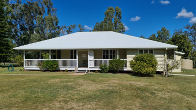 Farm Sold - QLD - Gayndah - 4625 - Beautiful  100-year-old  Renovated Homestead on approx 9.5Acres  (Image 2)