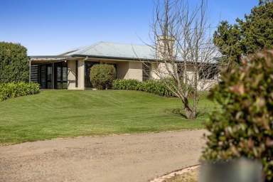 Farm Sold - QLD - Highfields - 4352 - Rural Retreat on 6,165m2, Just Minutes from Town!  (Image 2)