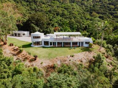 Farm Sold - QLD - Kanimbla - 4870 - LUXURY ESTATE OFFERING SECLUSION & UNINTERRUPTED PANORAMIC VIEWS  (Image 2)