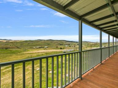 Farm Sold - VIC - Omeo - 3898 - A SPECIAL HIGH COUNTRY FARMLET  (Image 2)