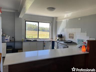 Farm Sold - QLD - Victoria Plains - 4751 - Looking For Acreage Close To Town?  (Image 2)