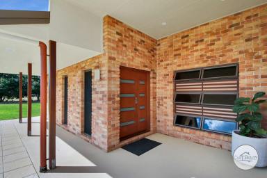 Farm Sold - QLD - Oakhurst - 4650 - All Play, No Work!  (Image 2)