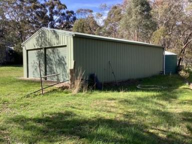 Farm Sold - VIC - Beaufort - 3373 - Attractive 3 Bedroom House (ensuite); 4.76Ha (approx. 11.5 acres); bush/cleared.  (Image 2)