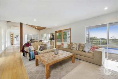 Farm Sold - VIC - Somerville - 3912 - 'PEPPERCORN FARM'  (Image 2)