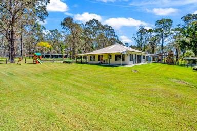 Farm Sold - NSW - Glen Oak - 2320 - Space, Privacy & Convenience  (Image 2)