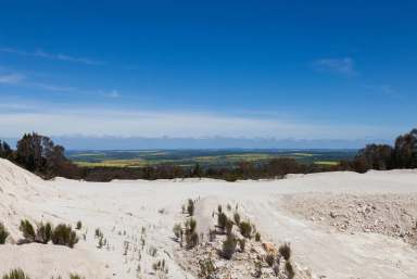 Farm For Sale - NSW - Boorowa - 2586 - 290ACRES* LIFESTYLE ESCAPE & COMMERCIAL QUARTZITE QUARRY  (Image 2)