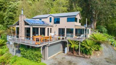 Farm For Sale - VIC - Apollo Bay - 3233 - LUXURY HILLSIDE HIDEAWAY  (Image 2)