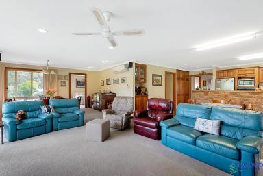 Farm Sold - SA - Mount Crawford - 5351 - 30.2 Ha. Perfect country home, established gardens, 2 dams, excellent sheds, red-gum country, space, peace and privacy.  (Image 2)