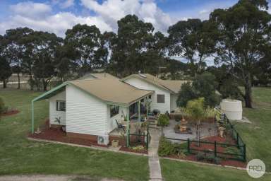 Farm Sold - VIC - Clunes - 3370 - Acreage Living At Its Absolute Finest in Historic Clunes  (Image 2)