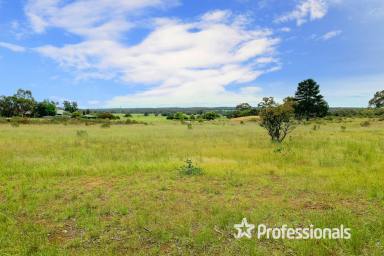 Farm Sold - VIC - Majorca - 3465 - A COUNTRY GETAWAY- 6 ACRES APPROX. FARMING ZONE  (Image 2)
