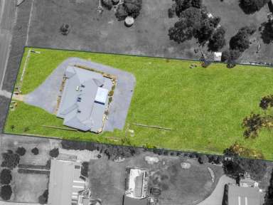 Farm Sold - NSW - Silverdale - 2752 - ULTRA IMPRESSIVE SEMI RURAL RESIDENCE  (Image 2)