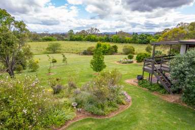 Farm For Sale - NSW - Cowra - 2794 - BEAUTIFUL COUNTRY HOME & 10ACRES OF PRIME RIVERFRONTAGE!  (Image 2)