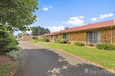 Farm Sold - VIC - Drouin - 3818 - Lifestyle property with subdivision potential STCA!  (Image 2)