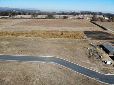 Farm For Sale - VIC - Beechworth - 3747 - A SUBDIVISION WITH SPACE - LOT 9  (Image 2)