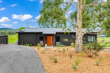 Farm Sold - NSW - Clarence Town - 2321 - FEEL THE STYLE AND THE SERENITY  (Image 2)