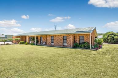 Farm Sold - VIC - Marong - 3515 - EXCELLENT SHEDDING AND SPACE IN MARONG  (Image 2)