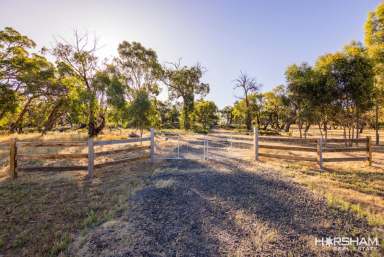 Farm Sold - VIC - Toolondo - 3401 - On the Banks of Lake Toolondo  (Image 2)