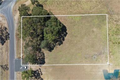 Farm Sold - VIC - Eagle Point - 3878 - 1 Acre Building Block in Eagle Point  (Image 2)