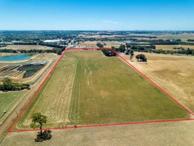 Farm For Sale - VIC - Hamilton - 3300 - Large industrial 2 zoned lot  (Image 2)