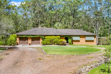 Farm Sold - NSW - East Seaham - 2324 - Family Appeal  (Image 2)