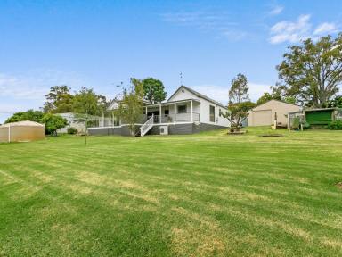 Farm For Sale - VIC - Bairnsdale - 3875 - COUNTRY HOMESTEAD  (Image 2)