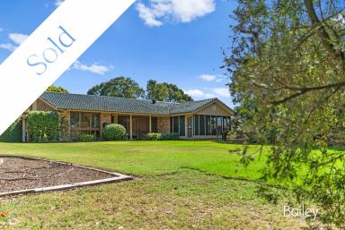 Farm Sold - NSW - Singleton - 2330 - 25 ACRES WITH FAMILY HOME, POOL & TOWN WATER  (Image 2)