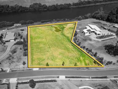 Farm For Sale - VIC - Nicholson - 3882 - 2 ACRES OF ABSOLUTE RIVERFRONT  (Image 2)