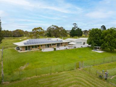 Farm For Sale - NSW - Wallerawang - 2845 - Convenience, privacy and quiet; now that's a home.  (Image 2)