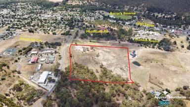 Farm Sold - VIC - Heathcote - 3523 - EXCITING DEVELOPMENT OPPORTUNITY  (Image 2)