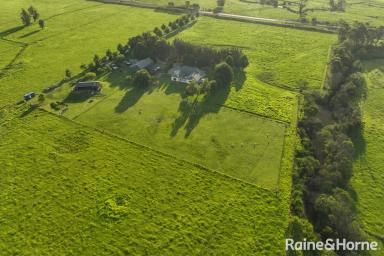 Farm For Sale - NSW - Yatte Yattah - 2539 - Modern Designer Farmhouse on 100 Coastal Acres Near Milton  (Image 2)