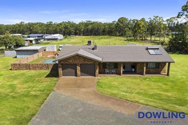 Farm Sold - NSW - Medowie - 2318 - PRESENTING AS NEW, ON ACREAGE!  (Image 2)