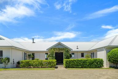 Farm For Sale - NSW - Grafton - 2460 - Luxury Grafton acreage capturing awe-inspiring views  (Image 2)
