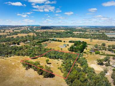 Farm For Sale - VIC - Elphinstone - 3448 - Beautiful Lifestyle Property - Current Planning Permit  (Image 2)