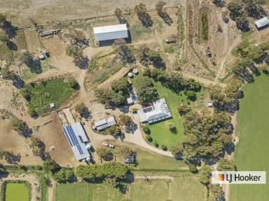 Farm For Sale - VIC - Echuca - 3564 - Now This is Living - With Options !  (Image 2)