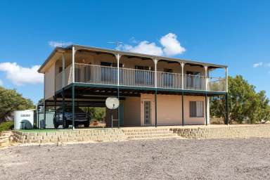 Farm Sold - WA - Gabbadah - 6041 - Home on the Hill  (Image 2)