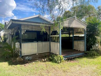 Farm For Sale - QLD - Bell - 4408 - Character home on a large 6200m2 allotment with 2 titles and outstanding valley views  (Image 2)